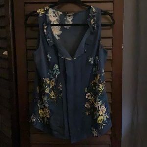 Elie Tahari silk top. Medium.
